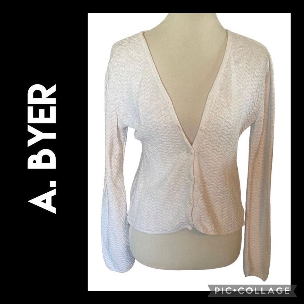A. Byer White Knitted Long Sleeve Button Up Cropped Cardigan Size L
